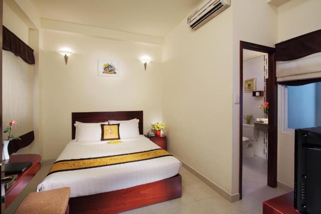 Kim Yen Hotel Thành Pho Ho Chí Minh Esterno foto